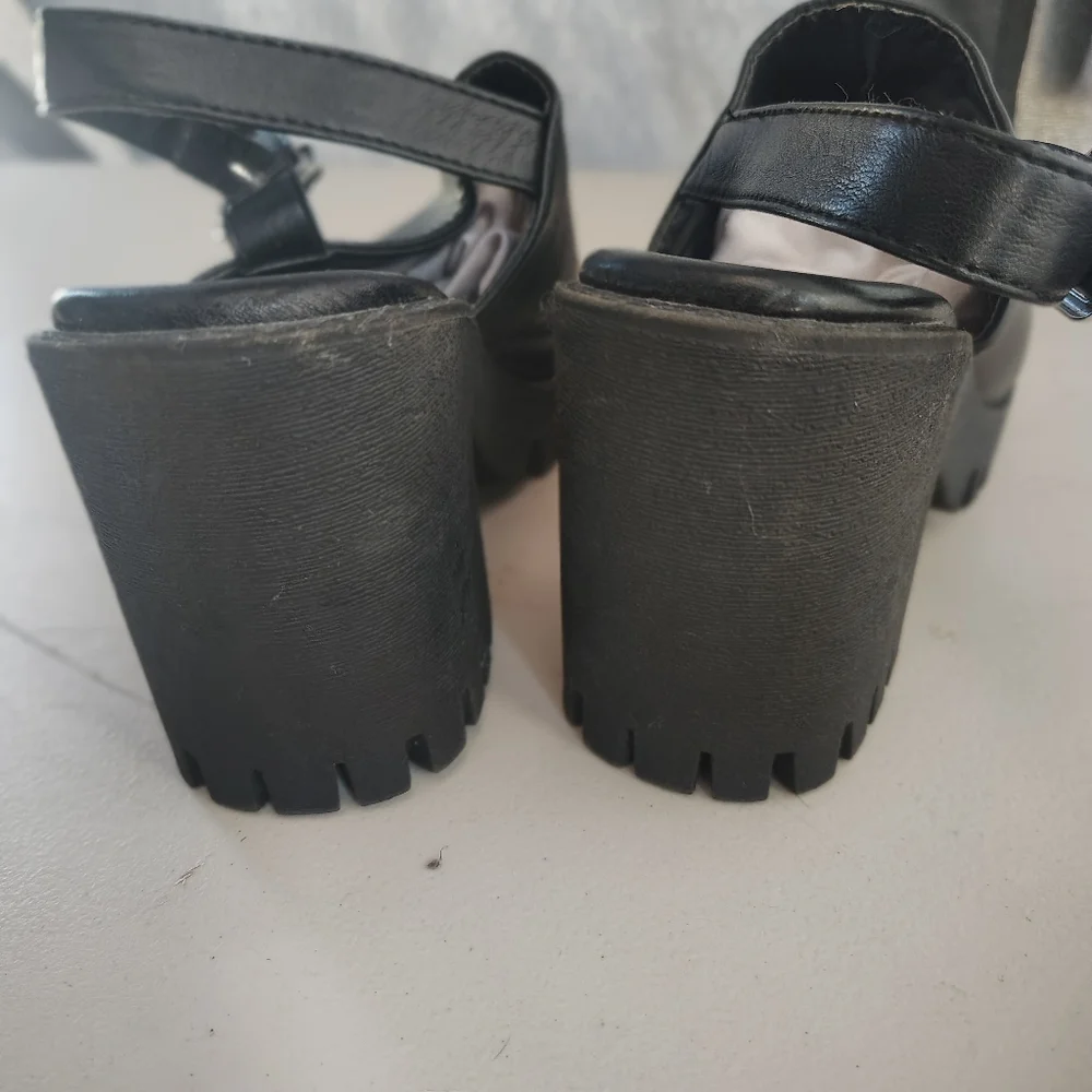 TOP Moda Black Chunky Heel Mules - Picture 7 of 7